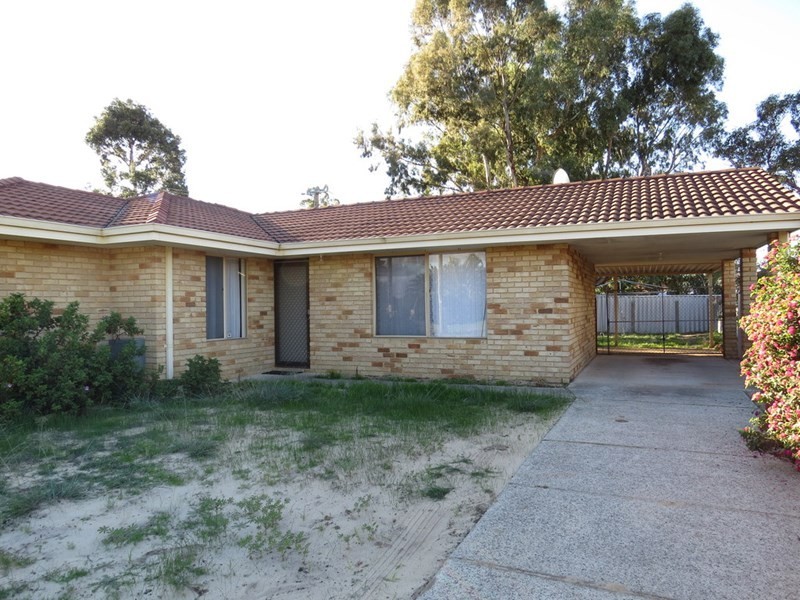 1 Brolga Court, High Wycombe WA 6057