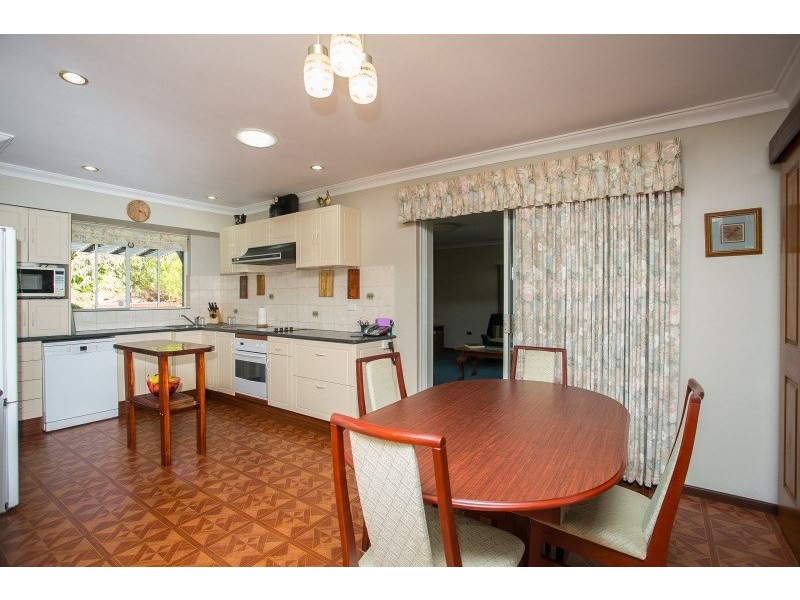 44 Watsonia Road, Gooseberry Hill WA 6076