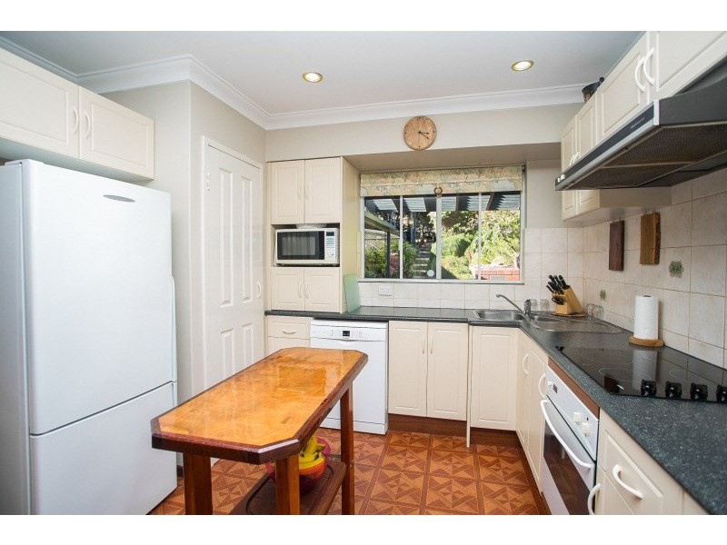 44 Watsonia Road, Gooseberry Hill WA 6076