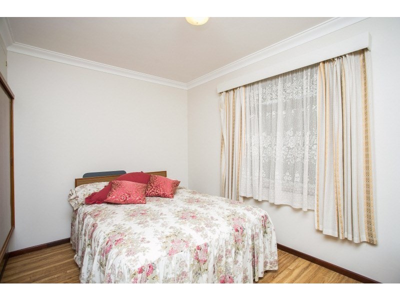 44 Watsonia Road, Gooseberry Hill WA 6076