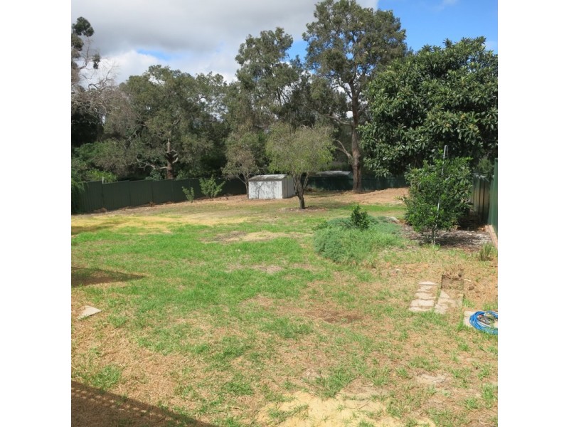 71 Temby Avenue, Kalamunda WA 6076