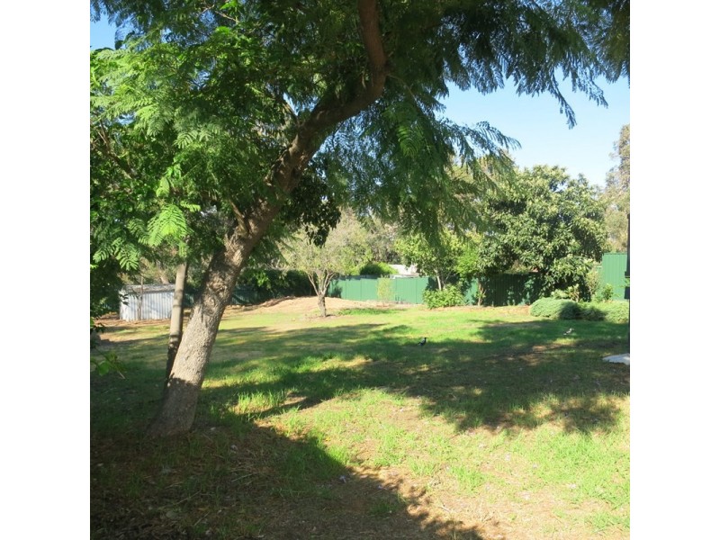 71 Temby Avenue, Kalamunda WA 6076