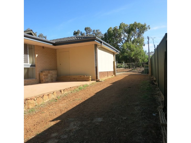 71 Temby Avenue, Kalamunda WA 6076