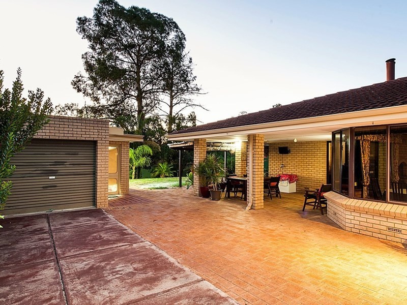 45 Bridgwood Road, Lesmurdie WA 6076