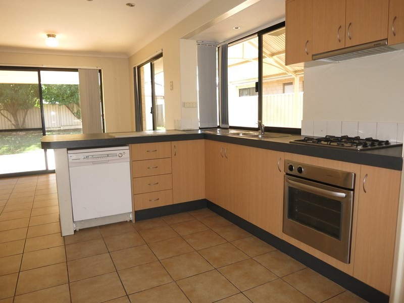 49 Myerson Crescent, Maida Vale WA 6057