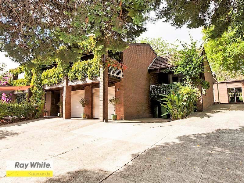 16 Jones Street, Kalamunda WA 6076