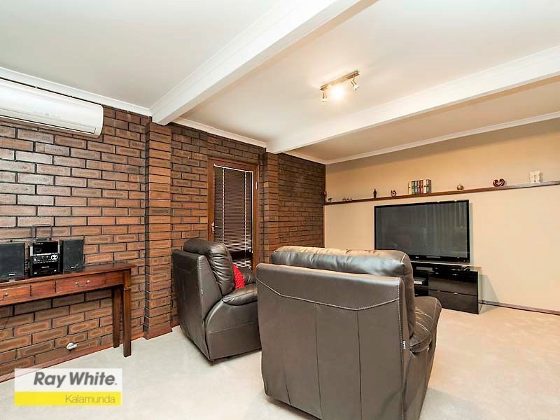 16 Jones Street, Kalamunda WA 6076