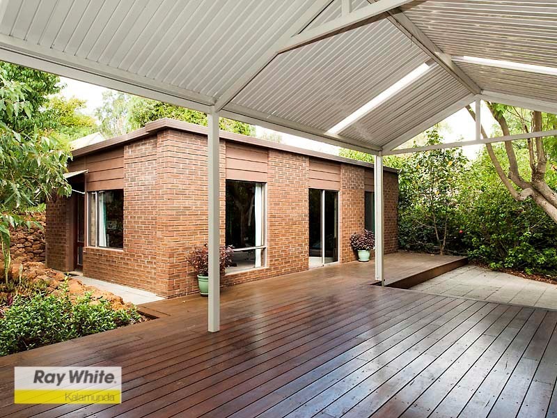 16 Jones Street, Kalamunda WA 6076