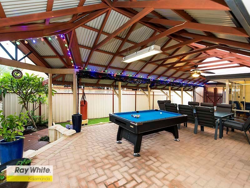 14 Sapphire Way, Maida Vale WA 6057