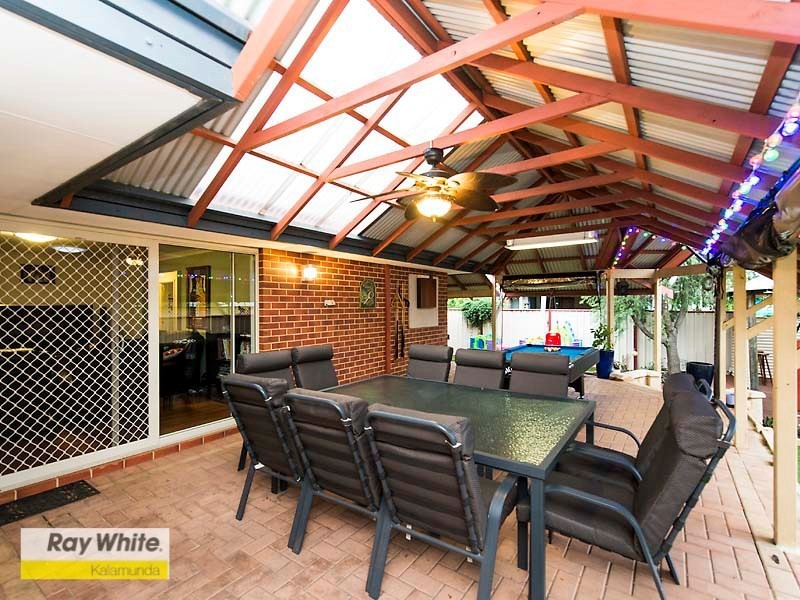 14 Sapphire Way, Maida Vale WA 6057