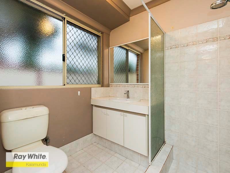 14 Sapphire Way, Maida Vale WA 6057