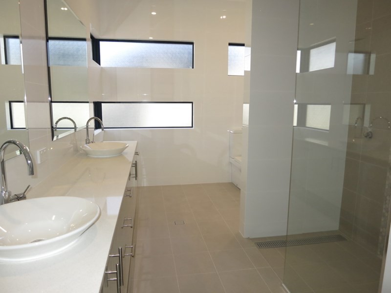 4/18 Heath Road, Kalamunda WA 6076