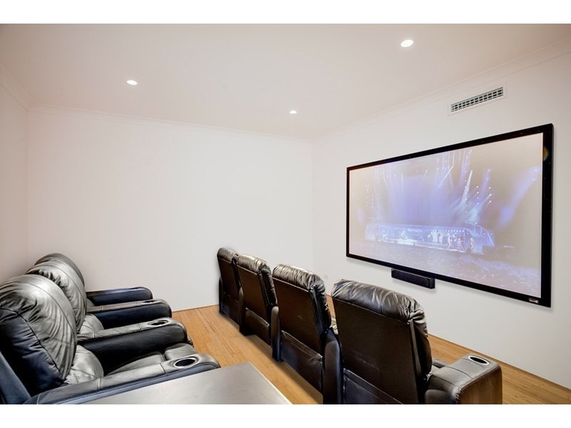 1B School Street, Kalamunda WA 6076