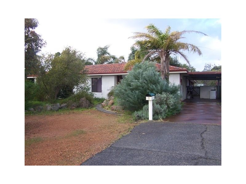 7 Scenic Drive, Maida Vale WA 6057