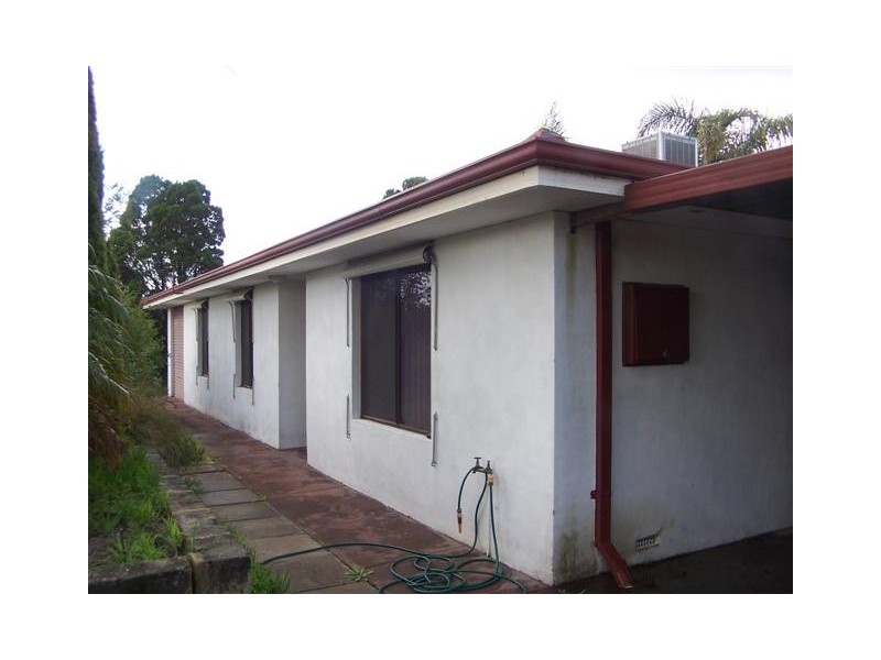 7 Scenic Drive, Maida Vale WA 6057