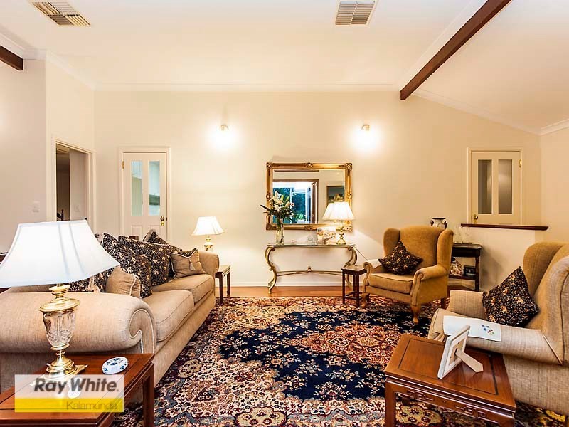 33 Peoples Avenue, Gooseberry Hill WA 6076