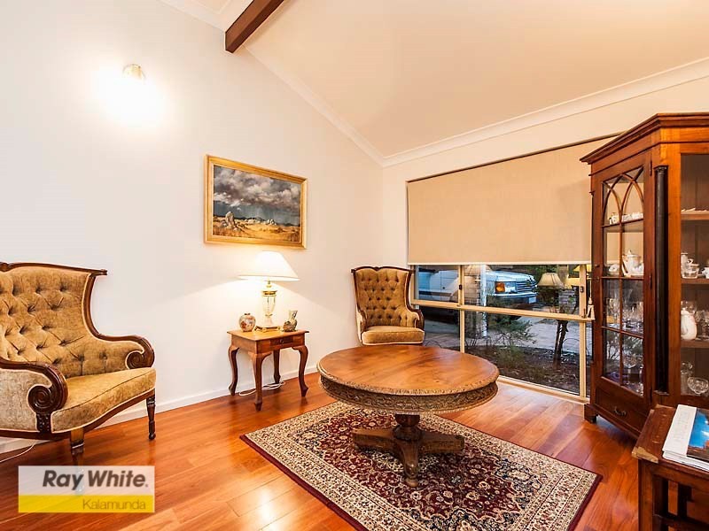 33 Peoples Avenue, Gooseberry Hill WA 6076