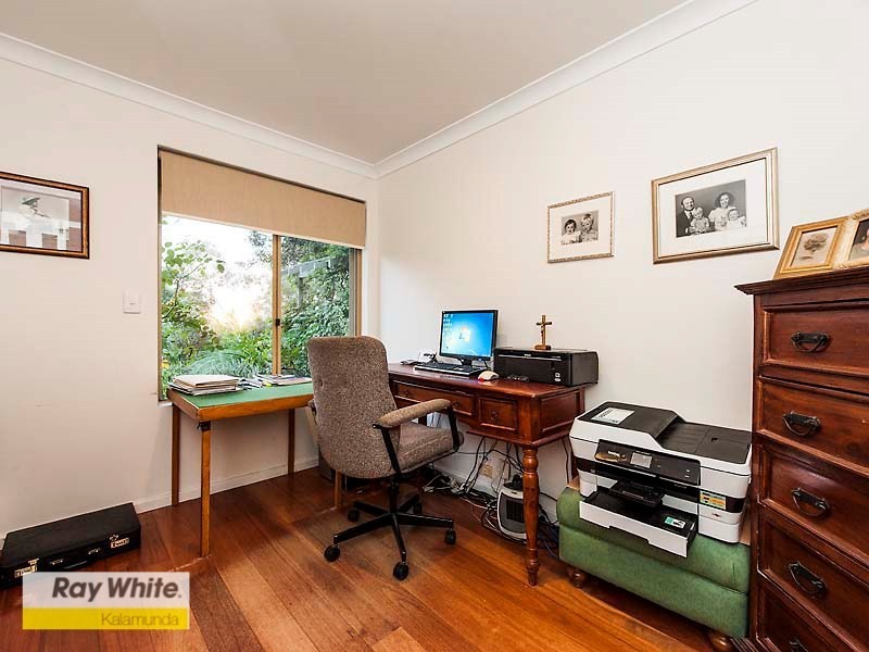 33 Peoples Avenue, Gooseberry Hill WA 6076