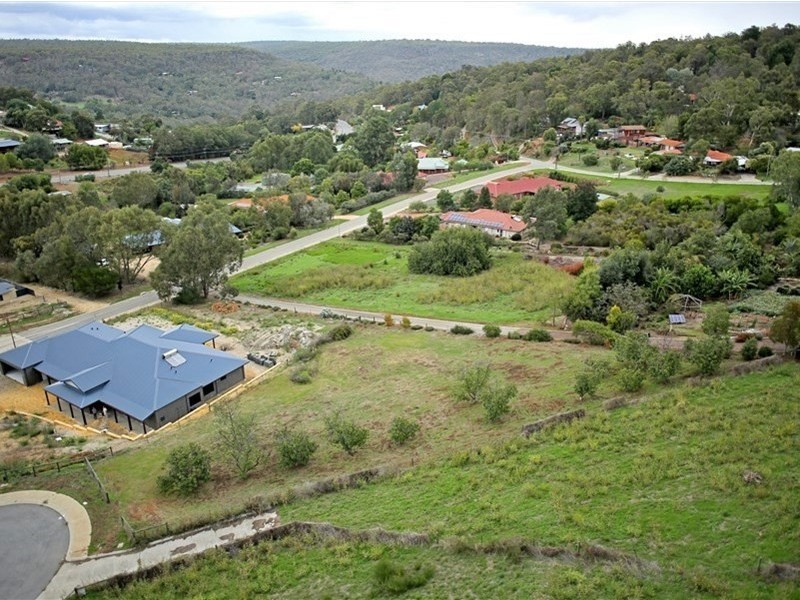 6 Zavatteri Rise, Roleystone WA 6111