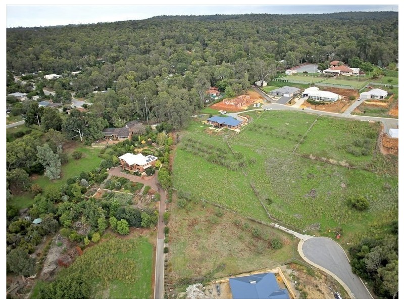 6 Zavatteri Rise, Roleystone WA 6111