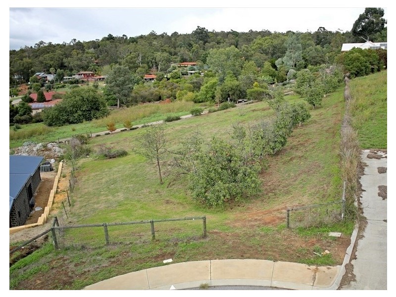 6 Zavatteri Rise, Roleystone WA 6111