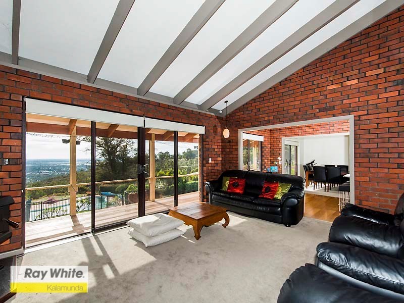 39 Ford Road, Lesmurdie WA 6076