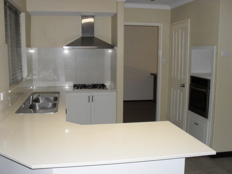 6 Mileti Road, Lesmurdie WA 6076