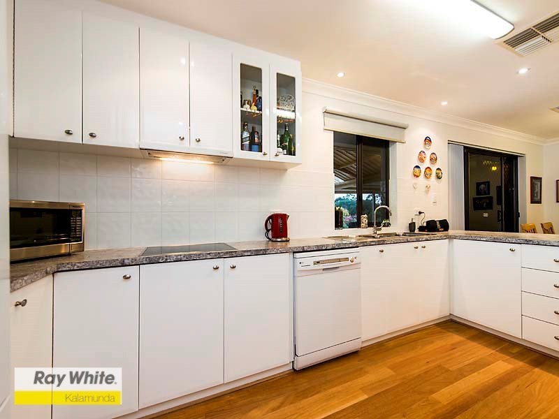 4 Keane Street, Lesmurdie WA 6076