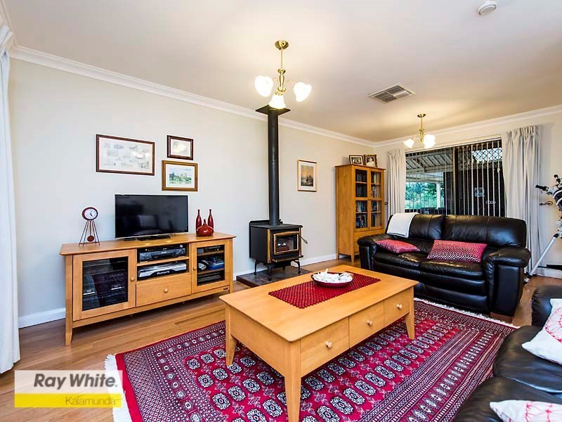 4 Keane Street, Lesmurdie WA 6076