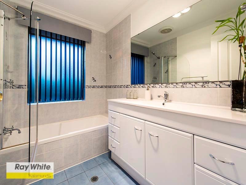 4 Keane Street, Lesmurdie WA 6076