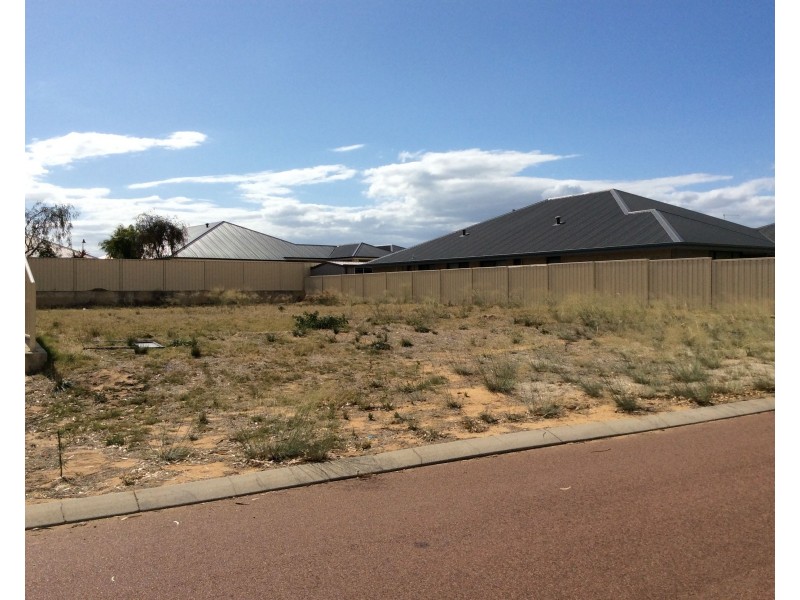 15 Malata Ridge, Lakelands WA 6180