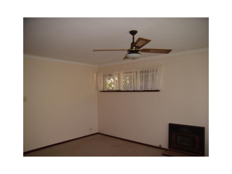 9 Worralda Street, Maida Vale WA 6057