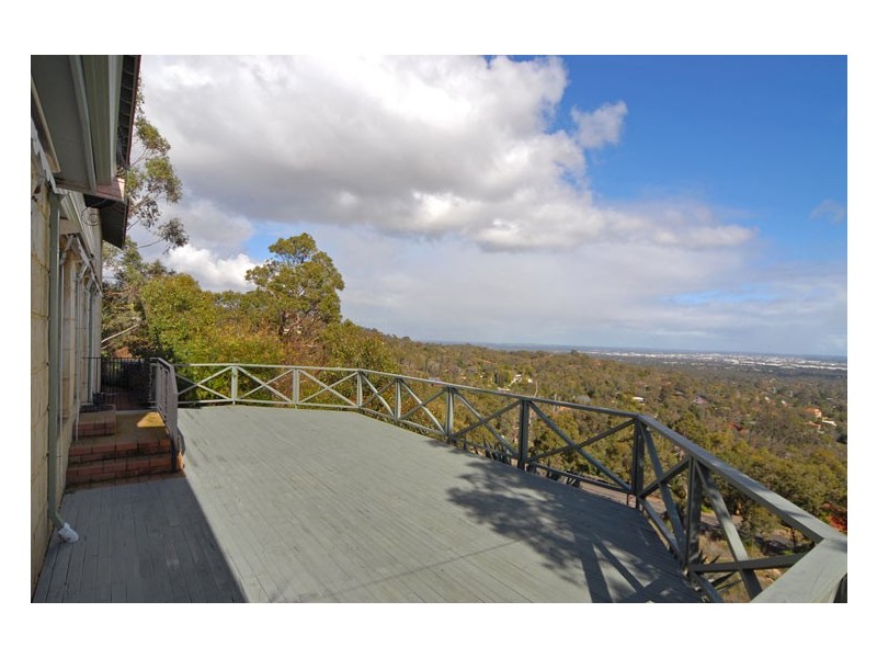 3 The Corkscrew, Gooseberry Hill WA 6076