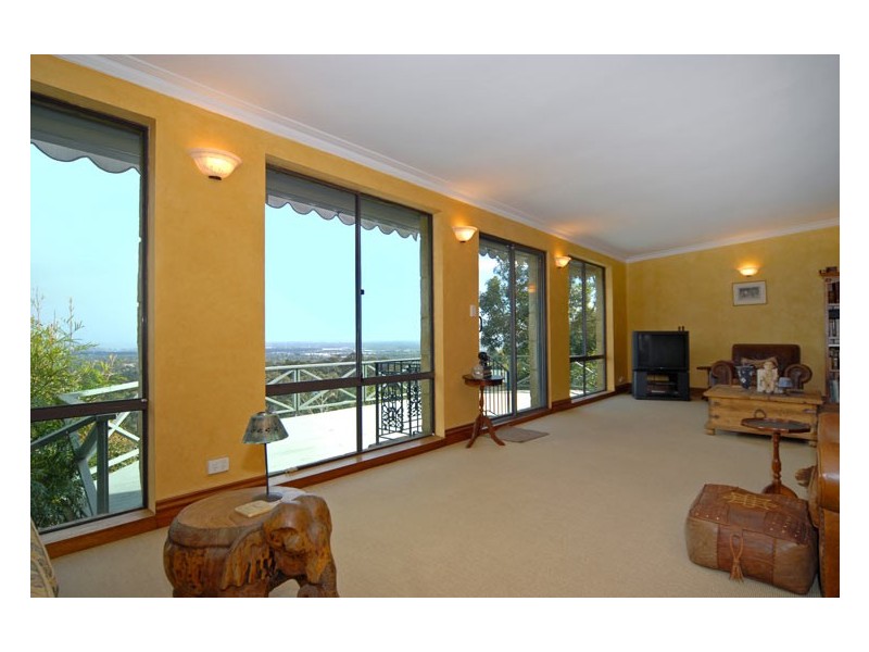 3 The Corkscrew, Gooseberry Hill WA 6076