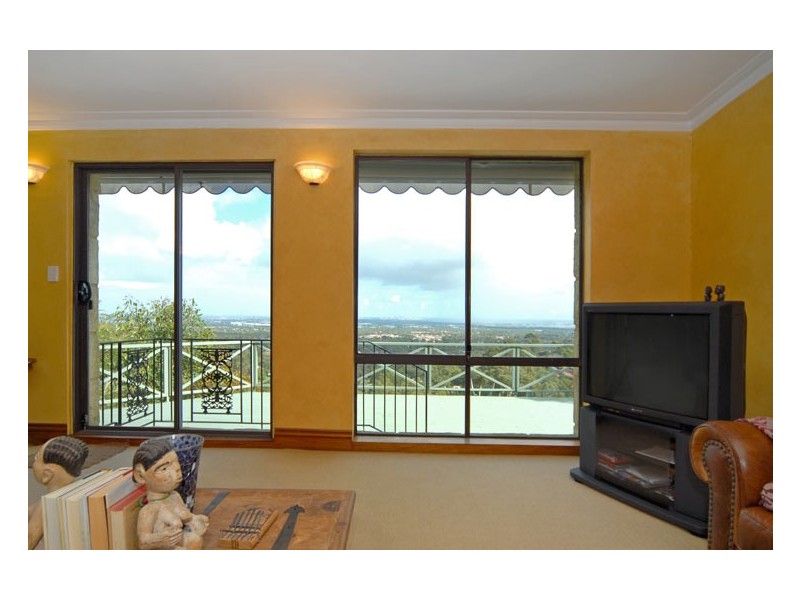 3 The Corkscrew, Gooseberry Hill WA 6076