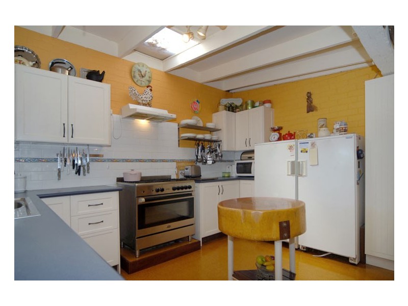 163 Railway Road, Gooseberry Hill WA 6076