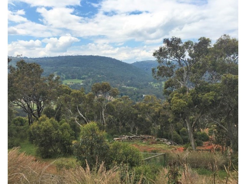 10 Rowley Street, Kelmscott WA 6111