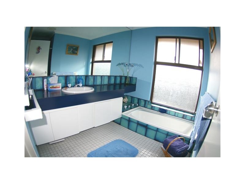 26 Sovereign Place, Forrestfield WA 6058