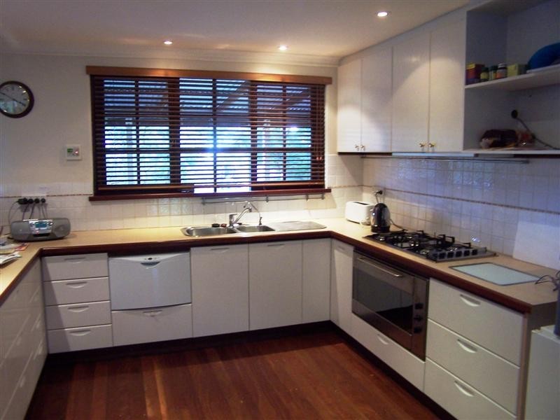 48 Basildon Road, Lesmurdie WA 6076