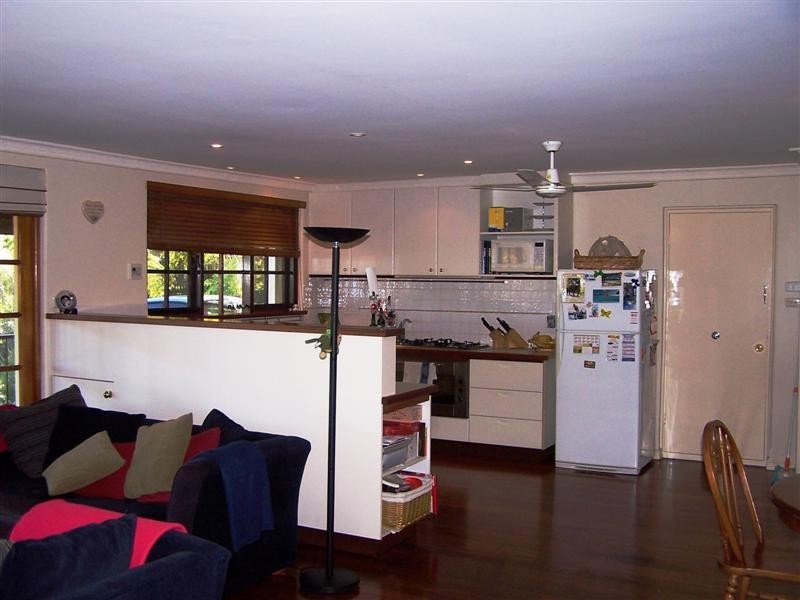 48 Basildon Road, Lesmurdie WA 6076