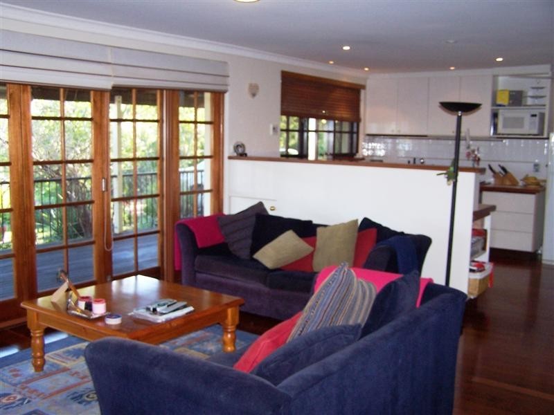 48 Basildon Road, Lesmurdie WA 6076