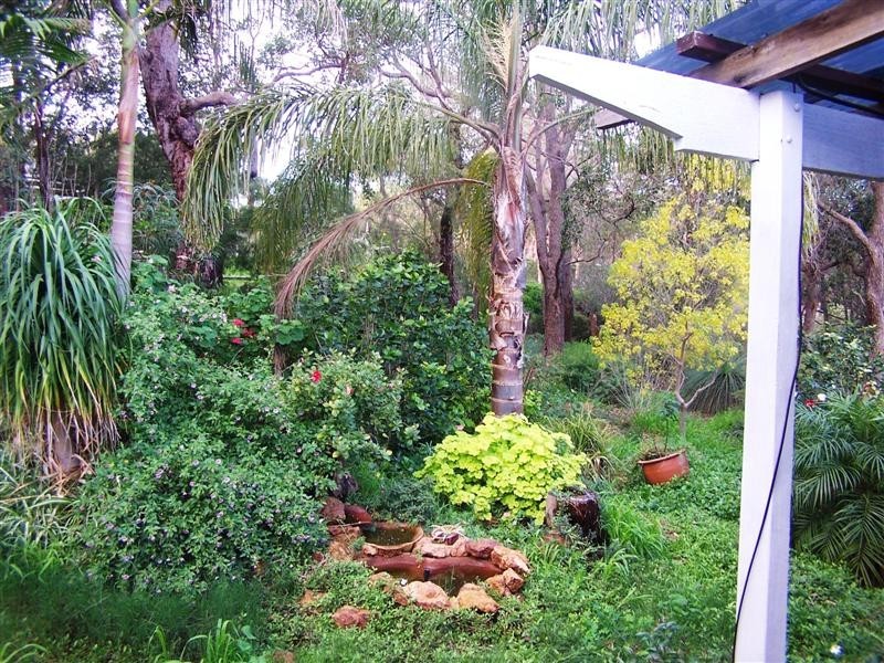 48 Basildon Road, Lesmurdie WA 6076