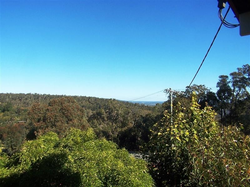 48 Basildon Road, Lesmurdie WA 6076