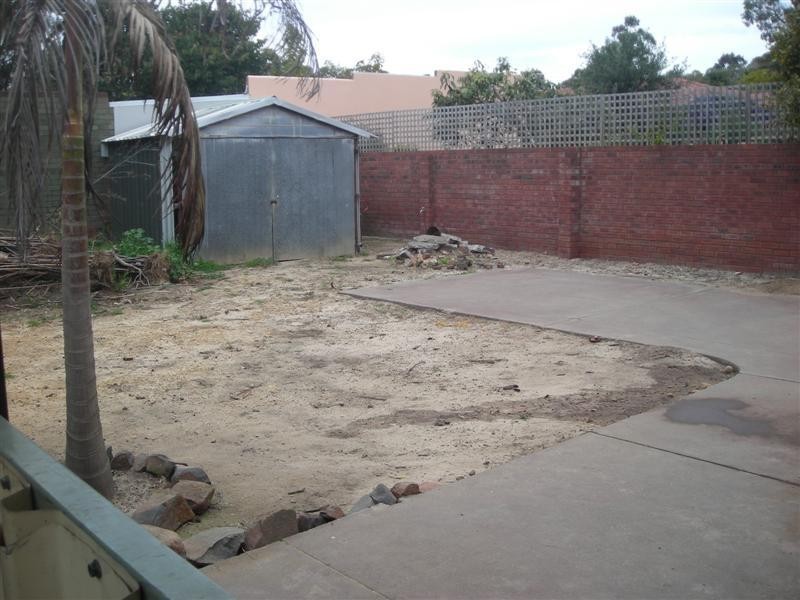 42 Heslop Road, Lesmurdie WA 6076