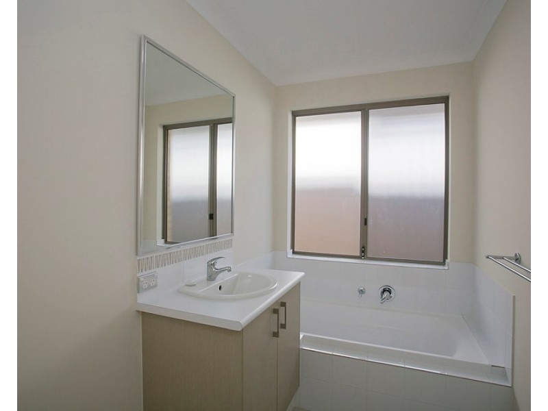 27 Barbary Road, High Wycombe WA 6057