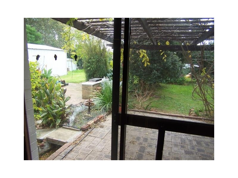 212 Grove Road, Lesmurdie WA 6076