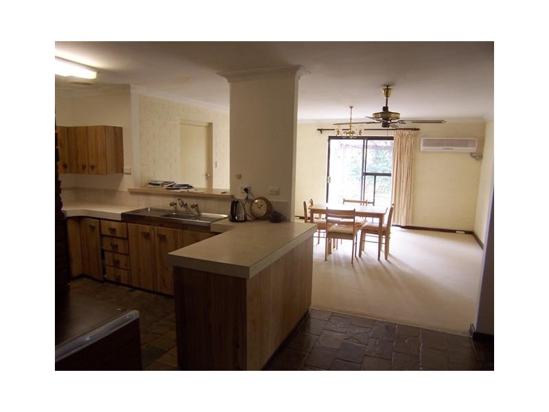 212 Grove Road, Lesmurdie WA 6076