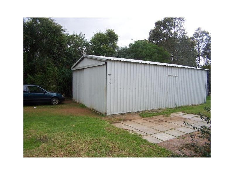 212 Grove Road, Lesmurdie WA 6076