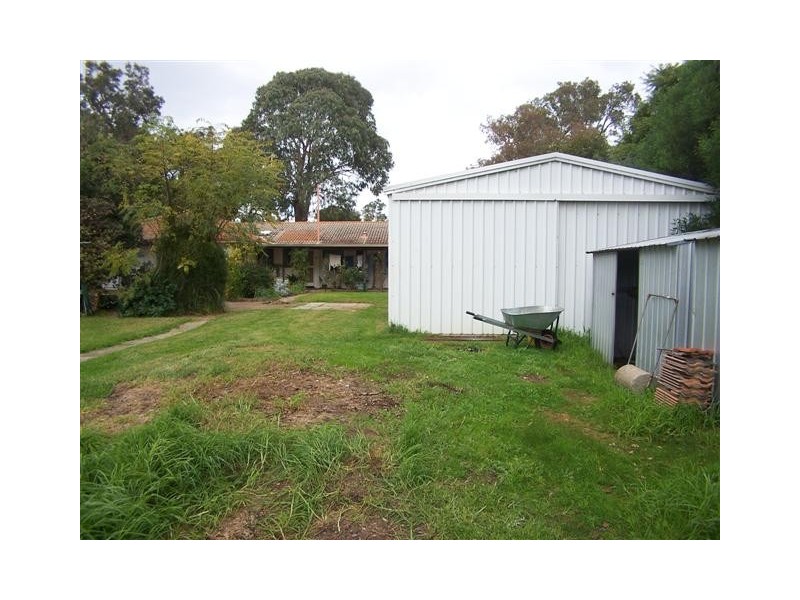 212 Grove Road, Lesmurdie WA 6076