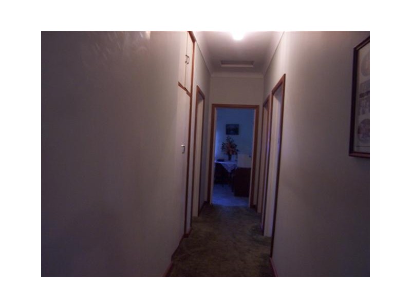 8 Robert Road, Kalamunda WA 6076